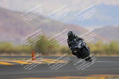 media/Sep-11-2022-SoCal Trackdays (Sun) [[81b7e951af]]/Turn 14 (1130am)/